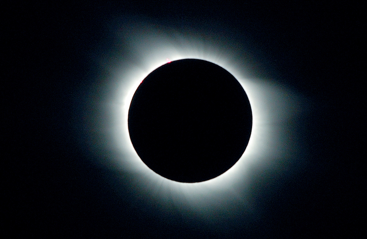 Eclissi totale di sole, fotografata nel 2006 nel deserto del Sahara