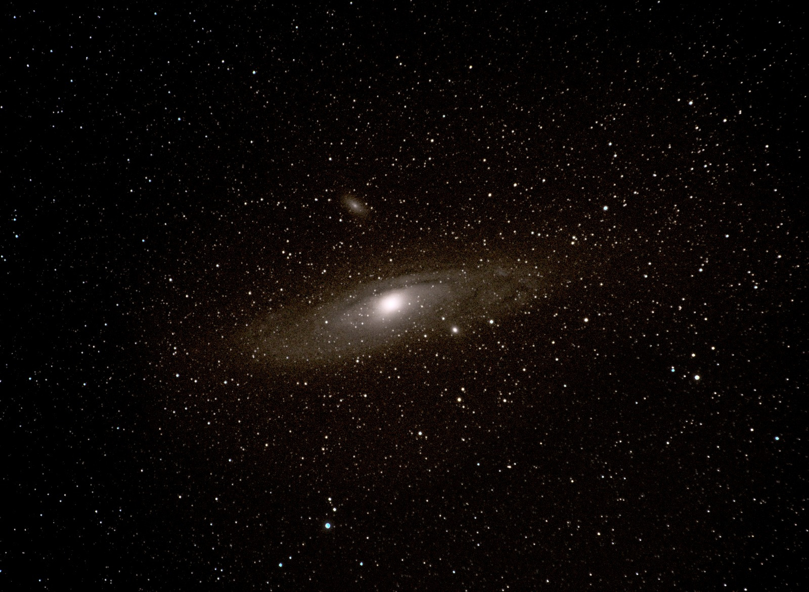 M31-M32-M110, la Galassia di Andromeda e le sue due compagne, di Marco Gualdrini